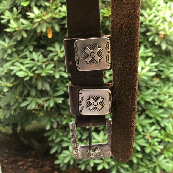 Vintage Italian Leather Belt Size Medium Brown Silver Hardware Southwest Design - Picture 7 of 16
